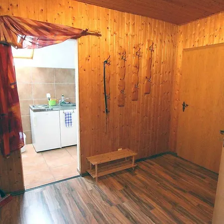 Apartment 9340