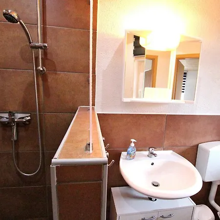 Apartment 9340 *
